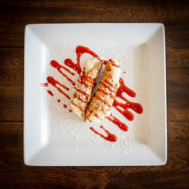 Cannoli.